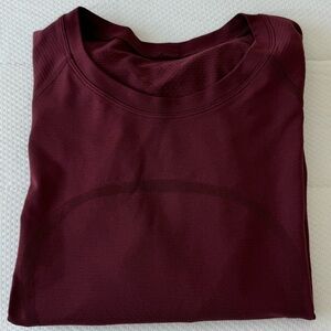 LULULEMON TOP